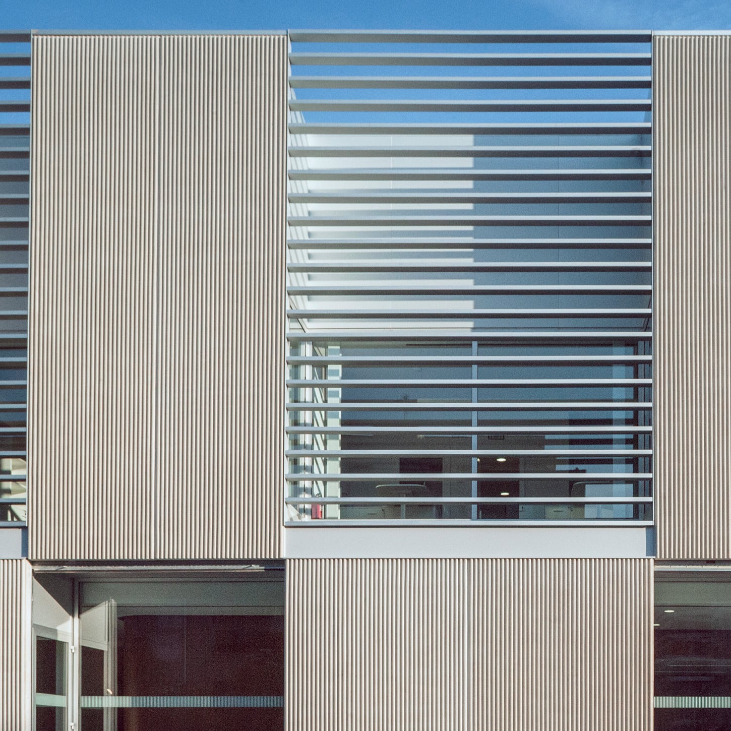 Detalle del exterior de la Clínica Sannas