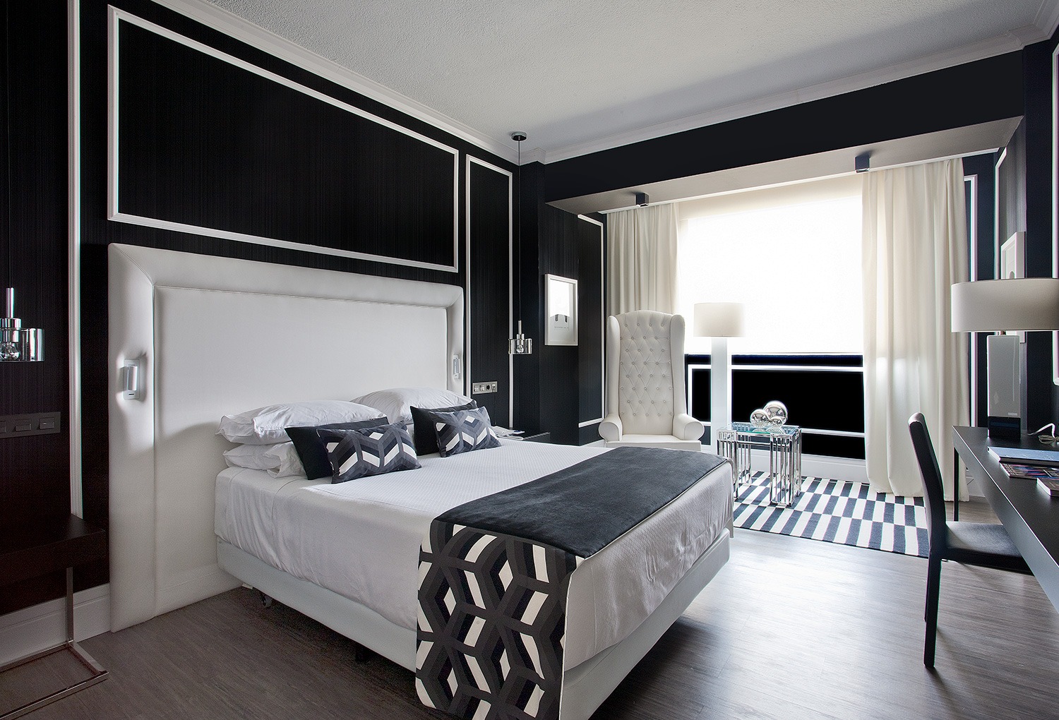 Logotipo de hotel-3-reyes-01 (1)